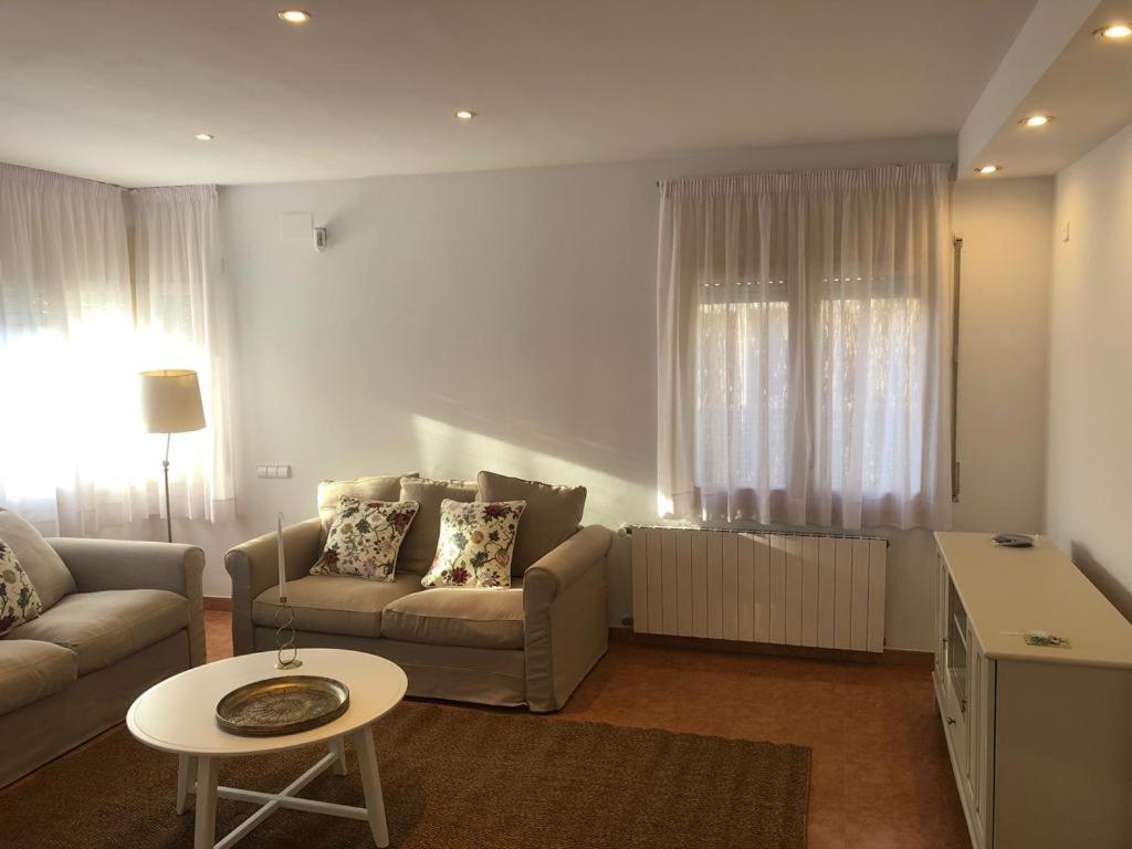 הוילה Casa Veuras Girona - Montilivi מראה חיצוני תמונה